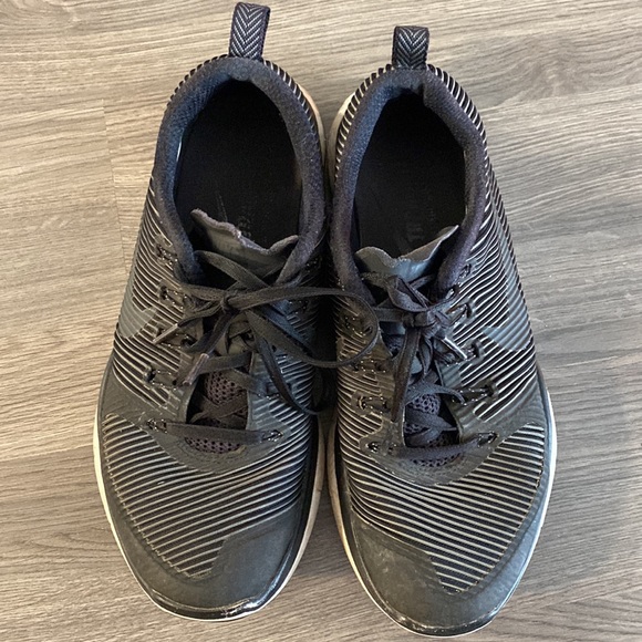 Nike Free Run Black Training Shoes - Picture 5 of 7